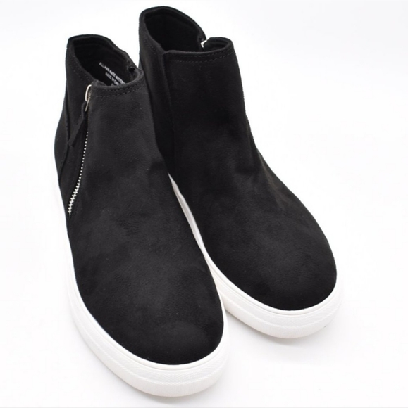 Black Sneaker Wedges Size 10 - Picture 2 of 6